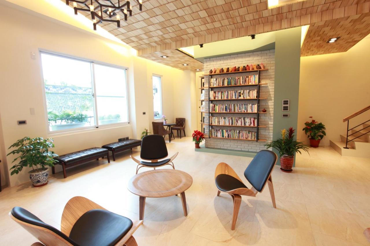 坡岸長堤民宿 Leveeside House Хуалянь Экстерьер фото
