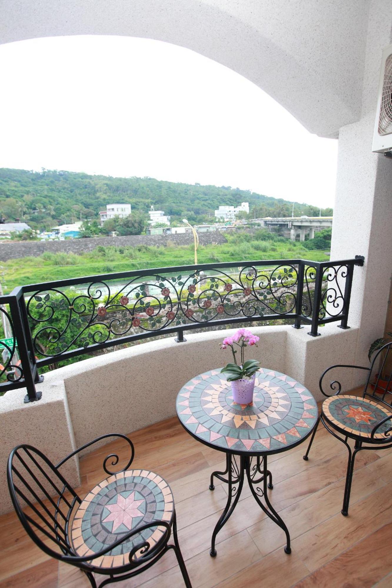 坡岸長堤民宿 Leveeside House Хуалянь Экстерьер фото